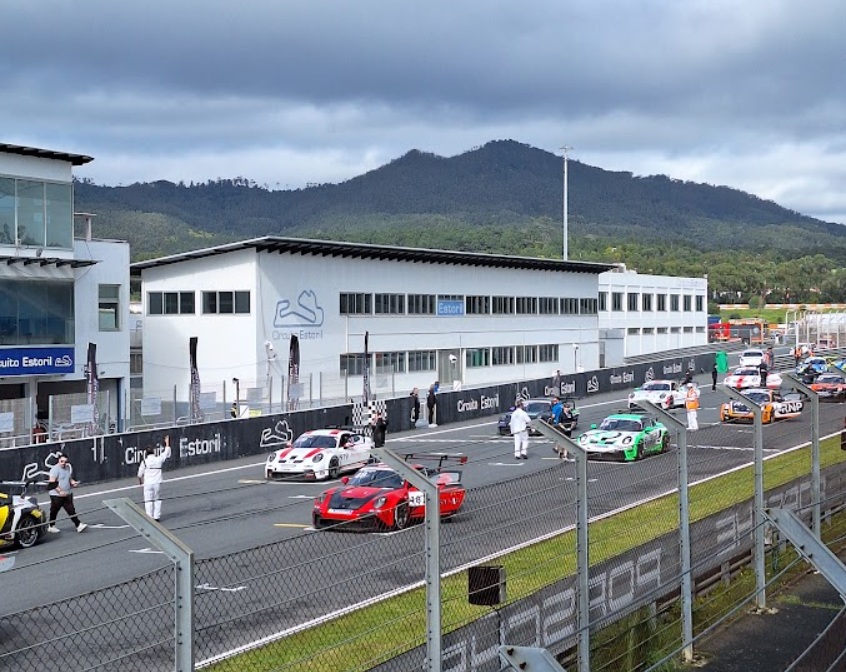 Watching a race at the Estoril Circuit